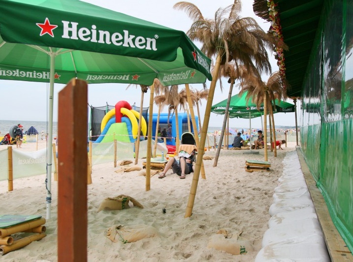 Heineken na plaży
