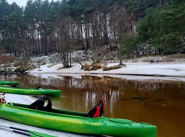 Kajaki Na Fali, Spływy kajakowe Dębki - Piaśnicą do morzakajaki na śniegu