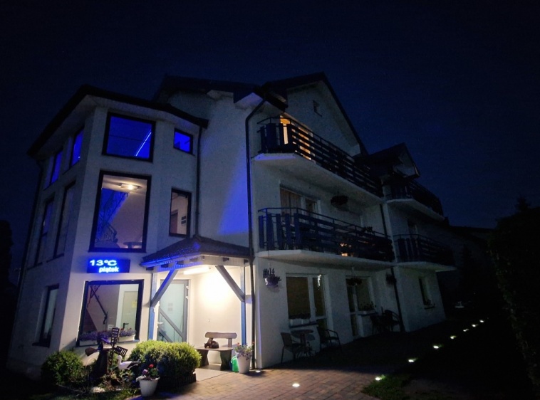 Willa ELF ELF NOCĄ:)?v=1.0